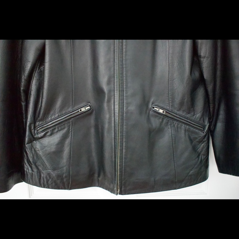 Women’s 100% Black Leather Jacket - Picture 6 of 8